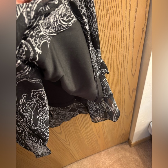 Calvin Klein Black and White Paisley Long Sleeve Dress - Picture 5 of 12